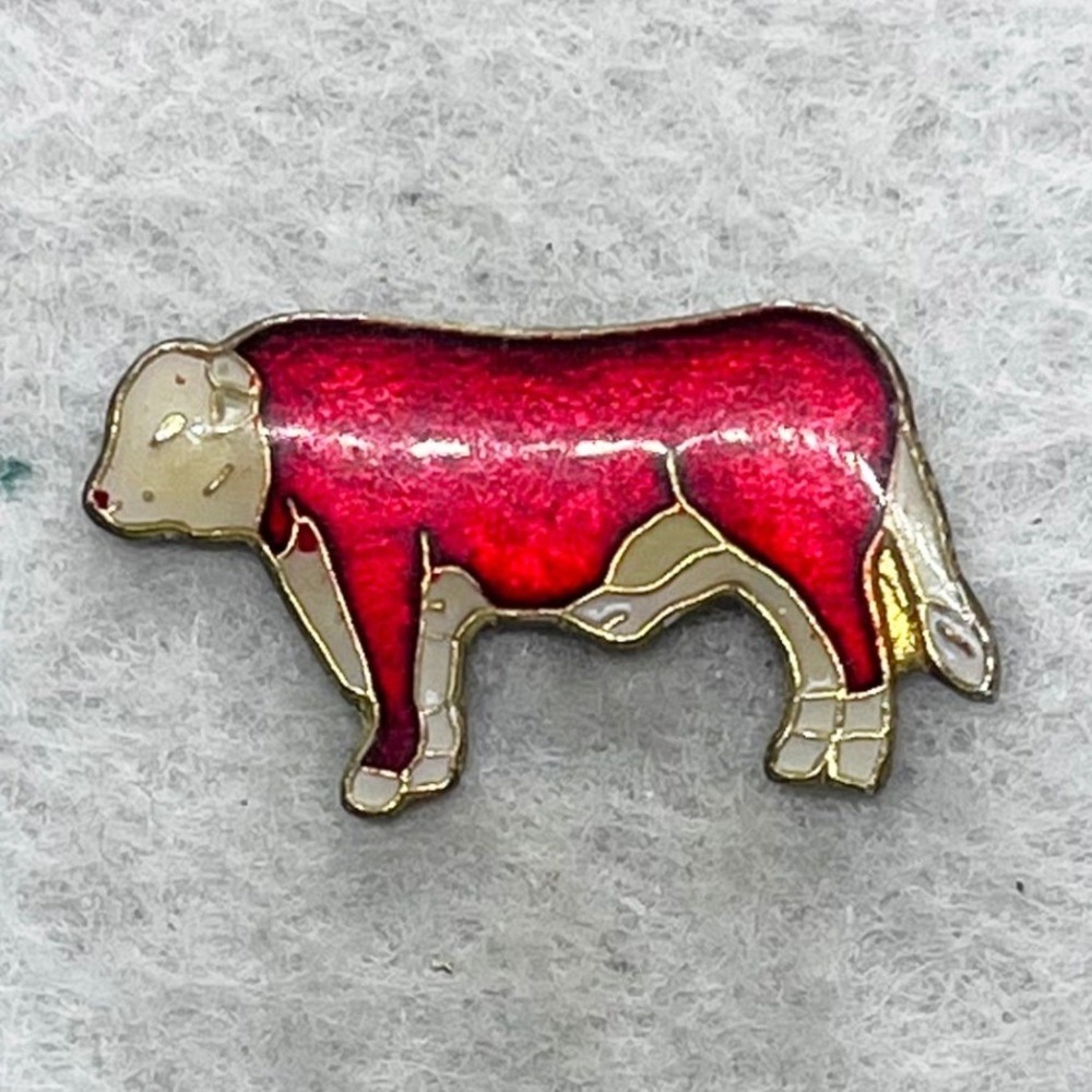 🔮 5/$25 Vintage Red Cow Pin - Picture 2 of 4